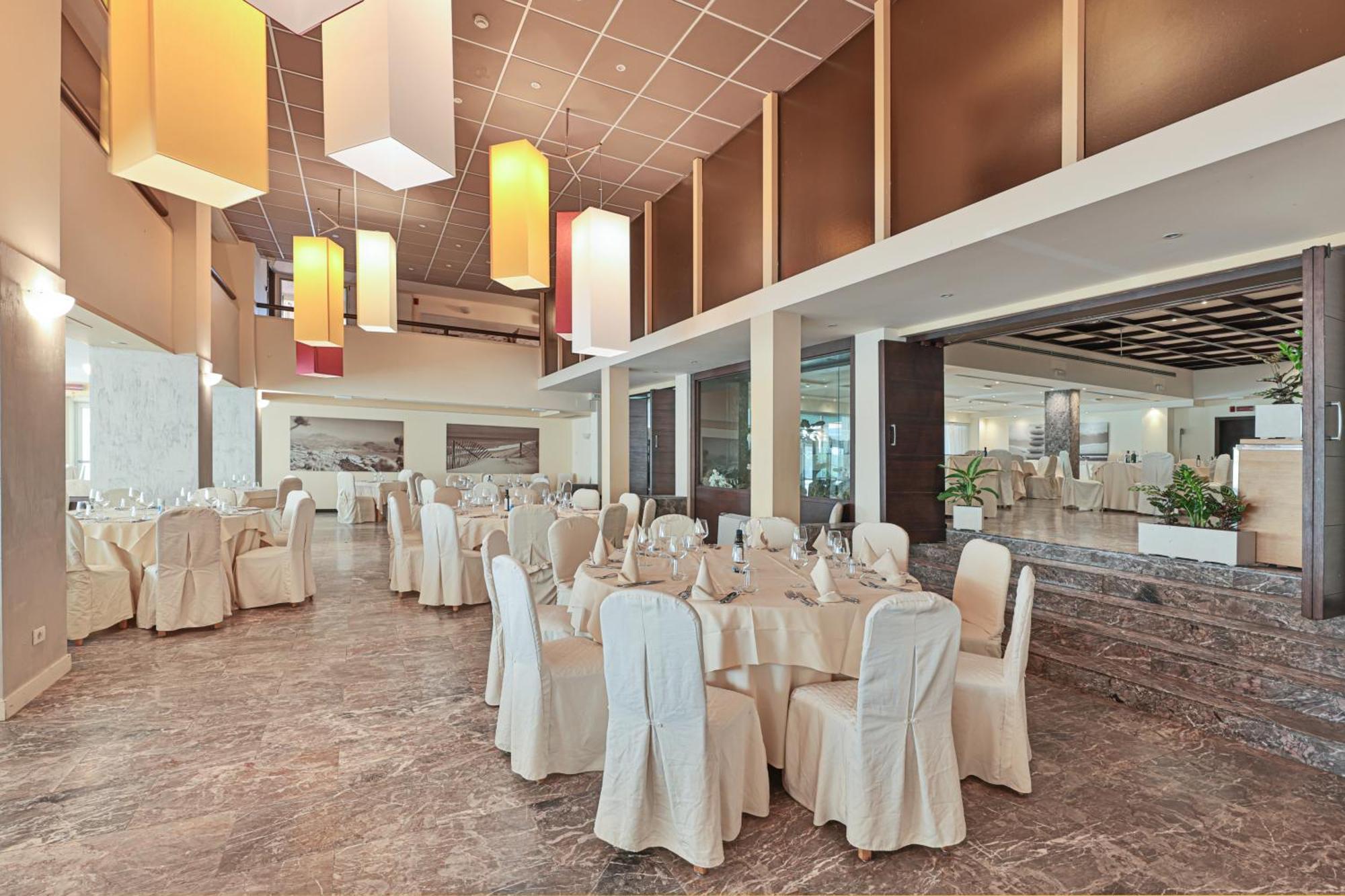 Grand Hotel Continental Tirrenia Esterno foto