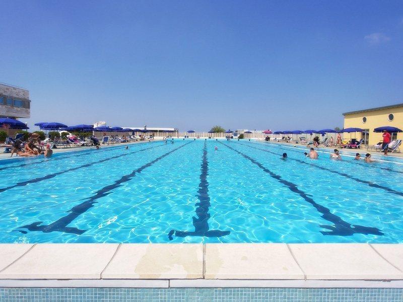 Grand Hotel Continental Tirrenia Esterno foto