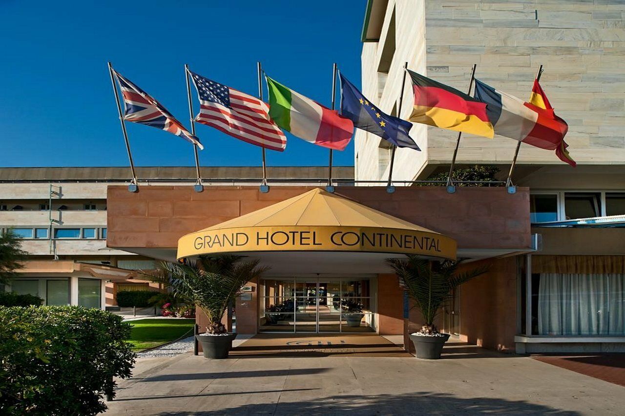 Grand Hotel Continental Tirrenia Esterno foto
