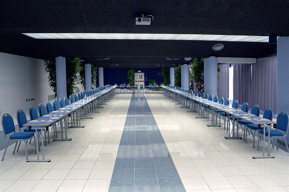 Grand Hotel Continental Tirrenia Esterno foto